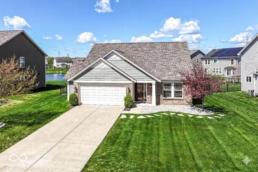 6236 N Woods Edge Court, McCordsville, IN 46055 - #2