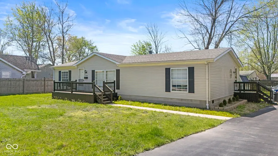 1048 N 1st Street, Austin, IN 47102 - #2