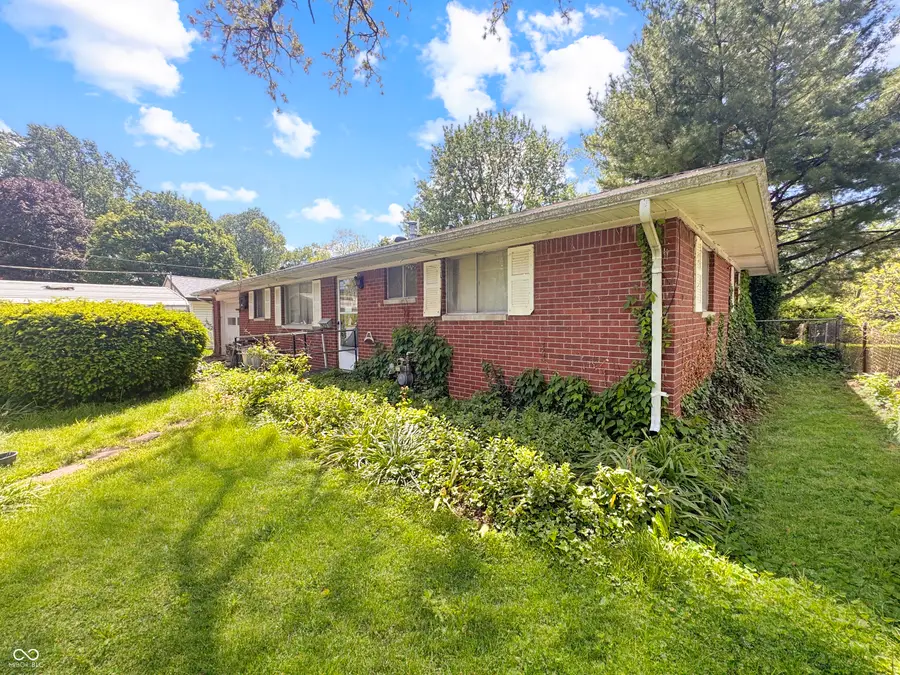 623 N Willow Drive, Marion, IN 46952 - #2