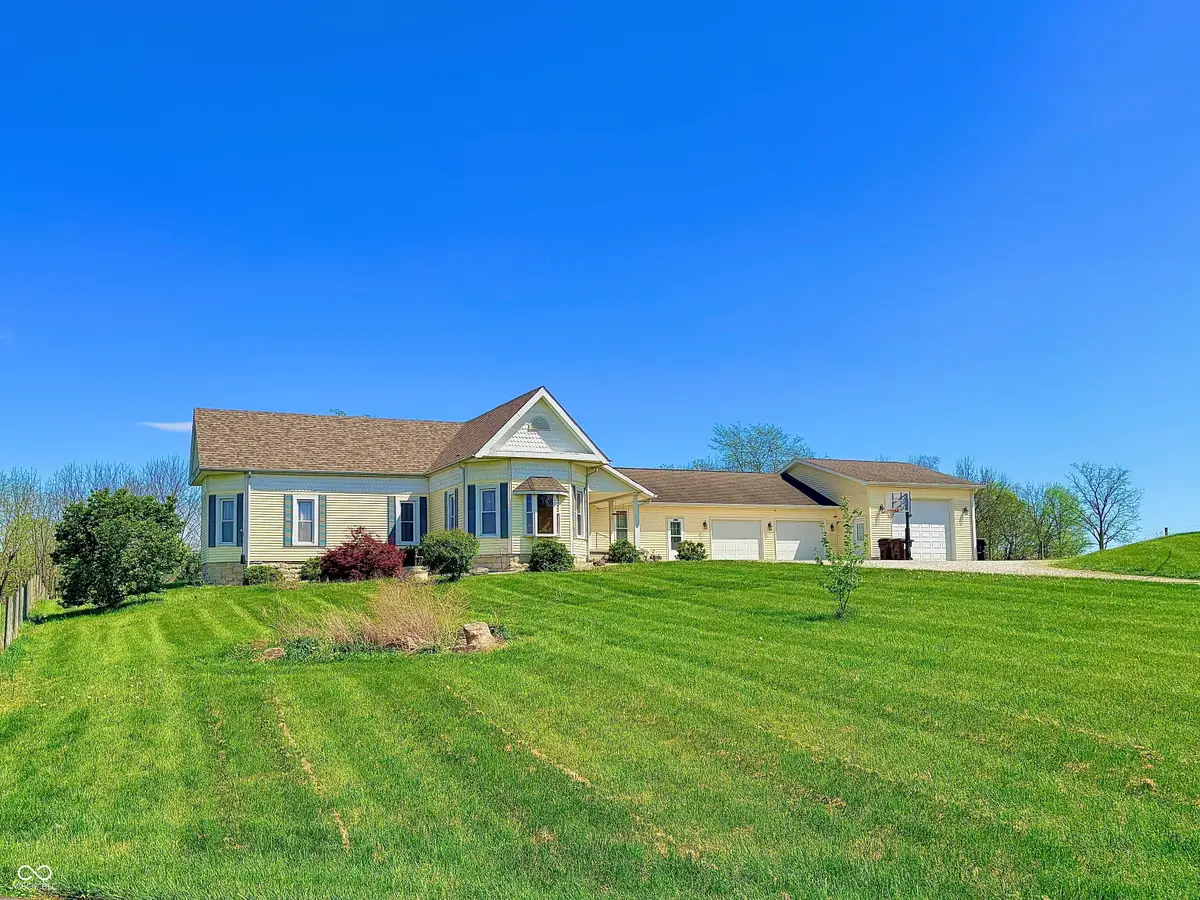 15241 E Jackson Road, Hope, IN 47246 - #1