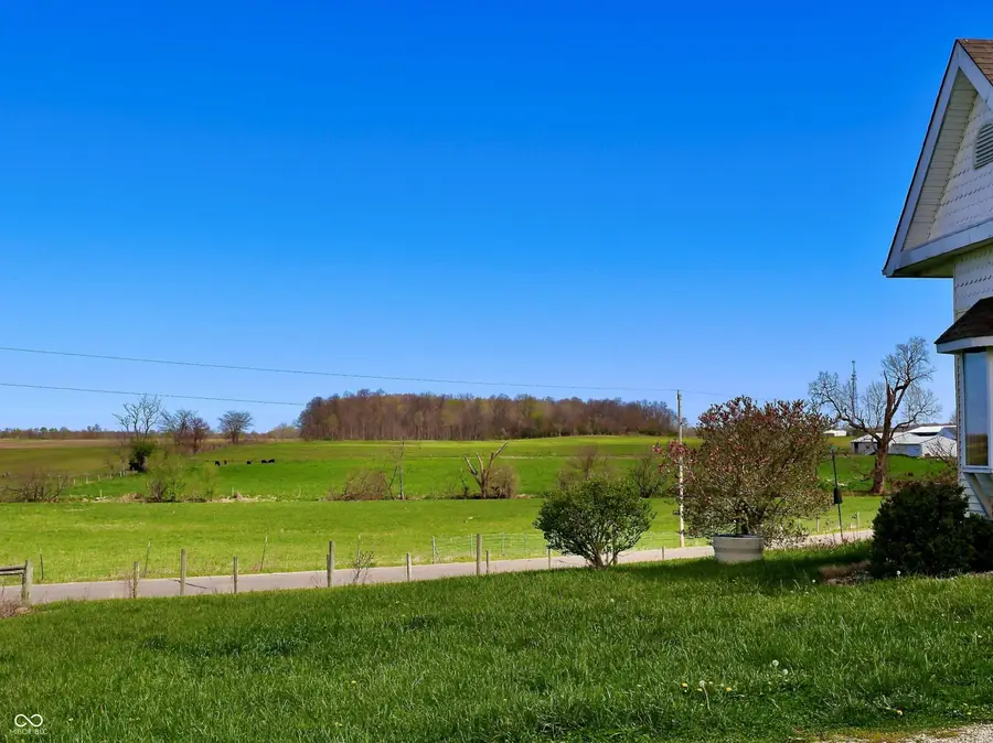 15241 E Jackson Road, Hope, IN 47246 - #3