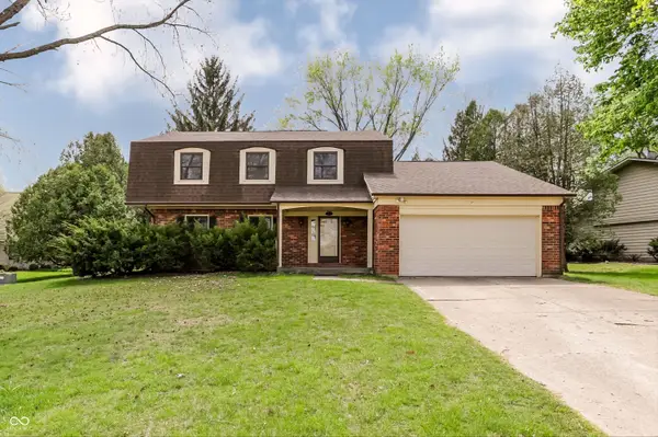 35 Village Court, Zionsville, IN 46077