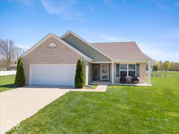 1933 Jessica Court, Indianapolis, IN 46239