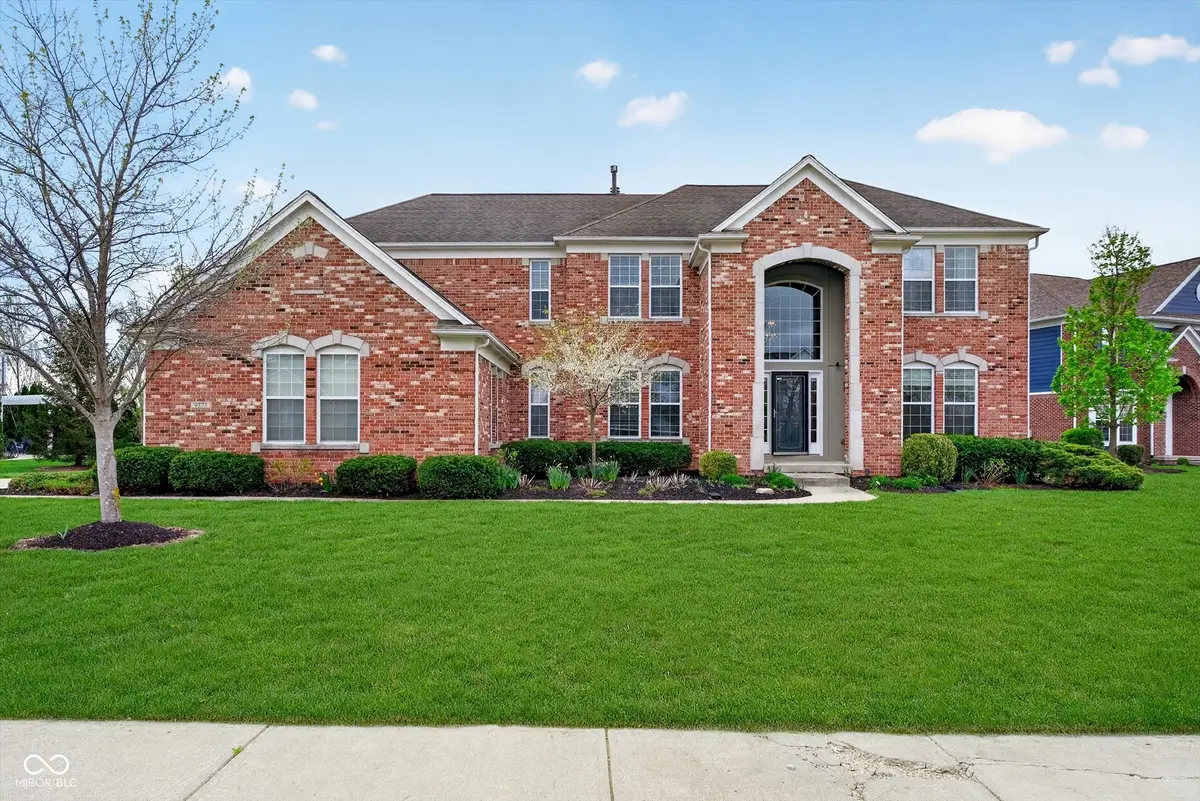 9375 Cobblestone Court, Zionsville, IN 46077 - #1
