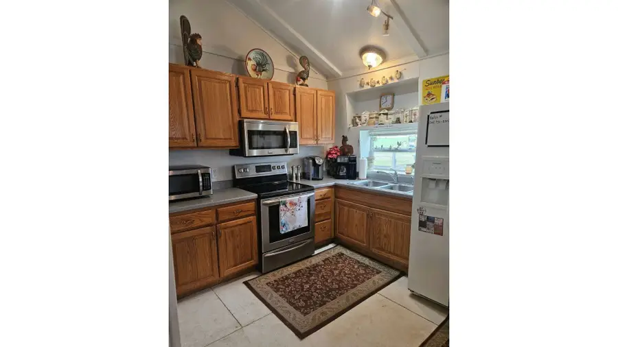 3259 W Vacation Way, Albion, IN 46701 - #2