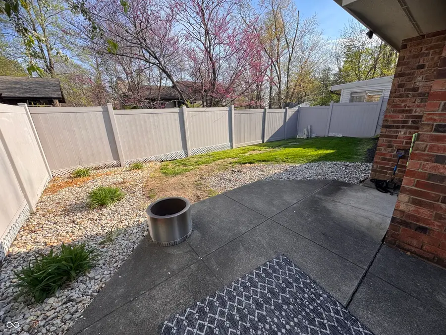 4228 Mockernut Court, Columbus, IN 47201 - #3