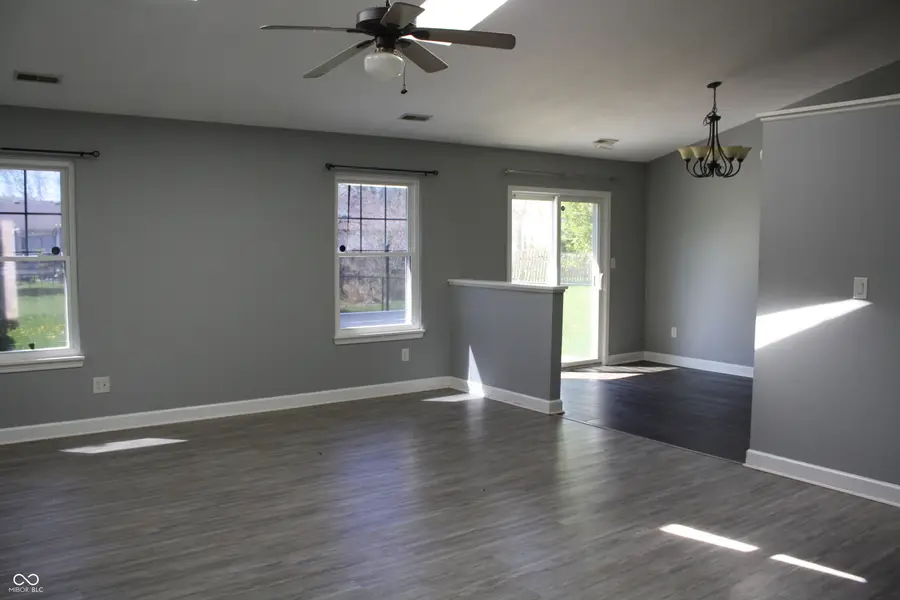 612 Woodfield Circle, Avon, IN 46123 - #3