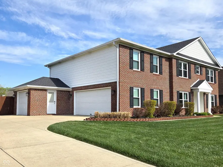 3176 S Parker Lane, New Palestine, IN 46163 - #2