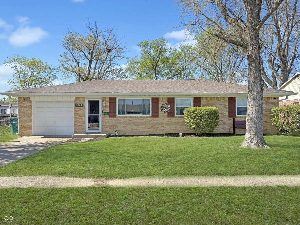 1704 Hawthorne Drive, Plainfield, IN 46168 - #1
