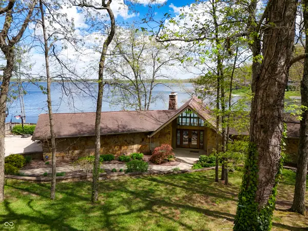 5531 S Poplar Drive, Columbus, IN 47201