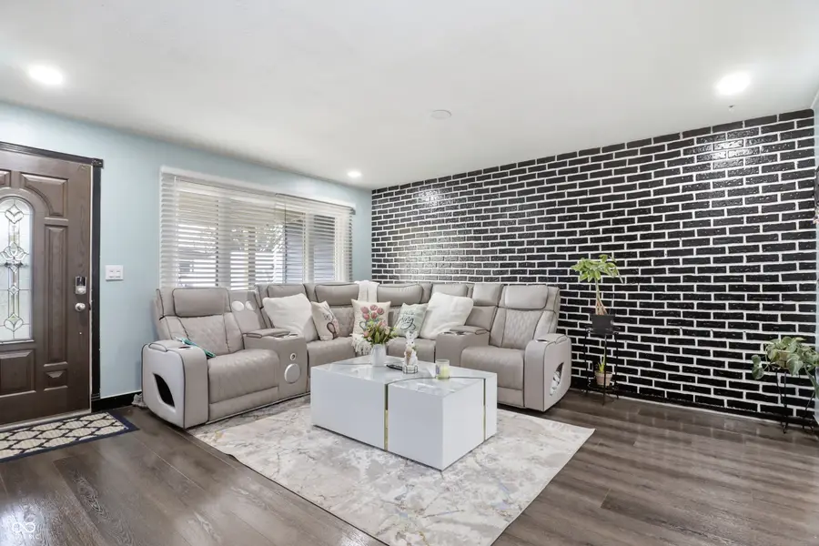 5604 W Bertha Street, Indianapolis, IN 46241 - #2