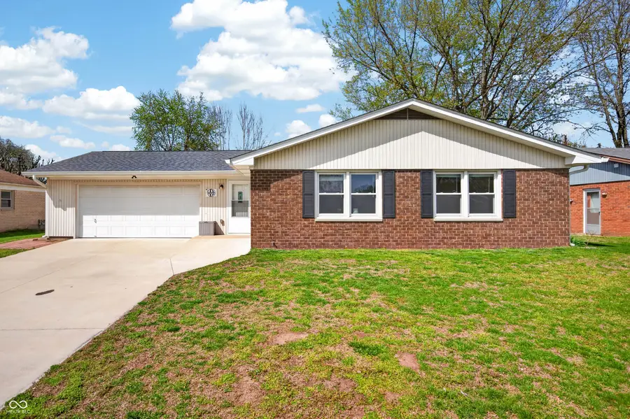 5230 Yellowwood Drive, Columbus, IN 47203 - #2