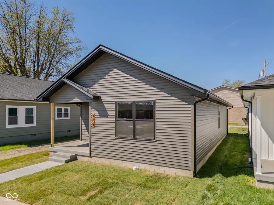 304 Highlawn Avenue, Seymour, IN 47274 - #2
