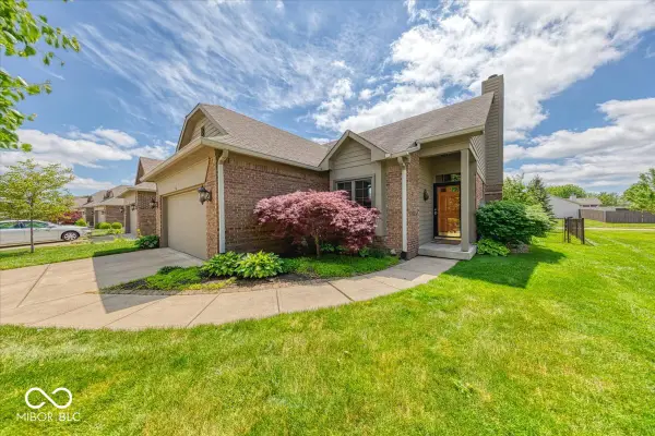 683 Cottage Lane, Greenwood, IN 46143
