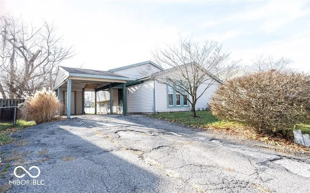 9437 Pepperidge Drive, Indianapolis, IN 46235 - #1