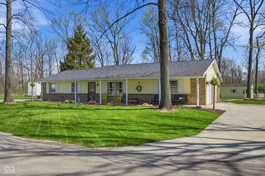 6310 S Overlook Drive, Daleville, IN 47334 - #3