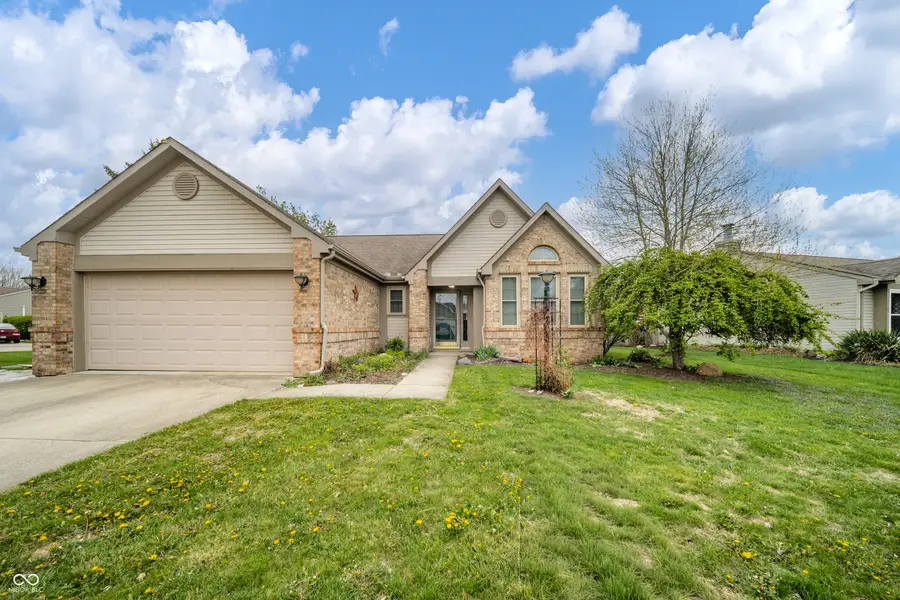 18537 Harvest Meadows Drive W, Westfield, IN 46074 - #2