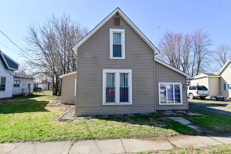 205 E Main Street, New Market, IN 47965 - #3