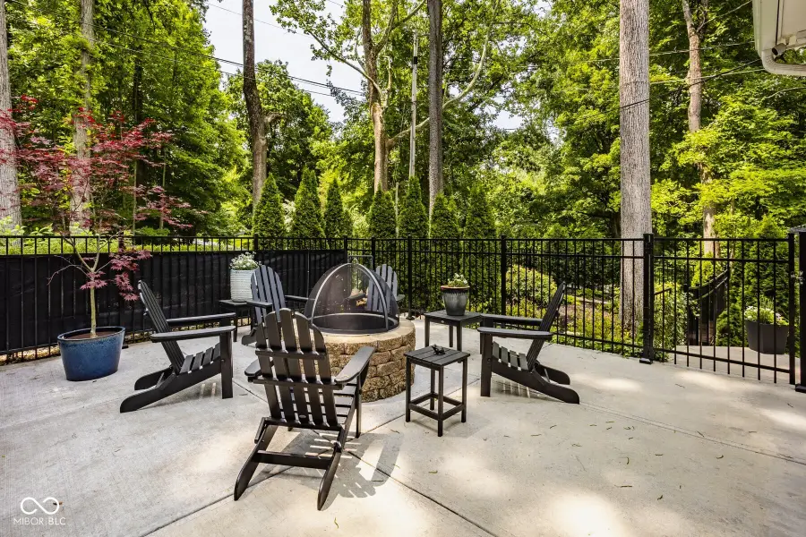 654 E 79th Street, Indianapolis, IN 46240 - #3