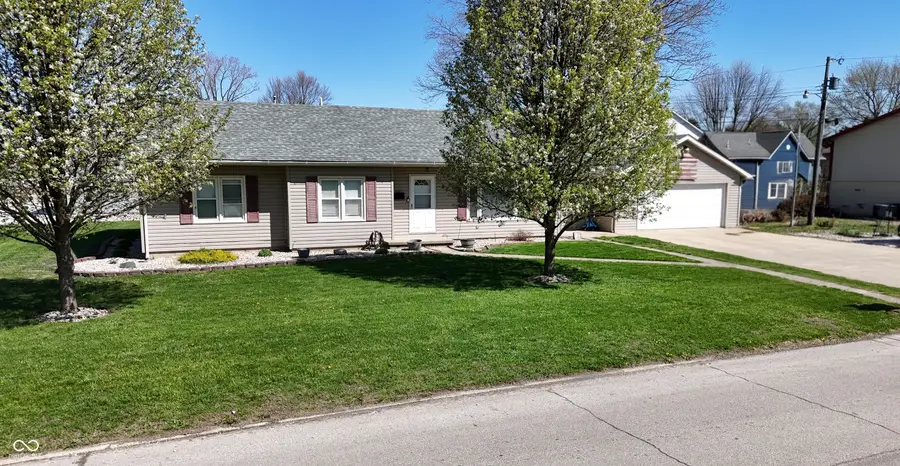 900 N J Street, Elwood, IN 46036 - #2