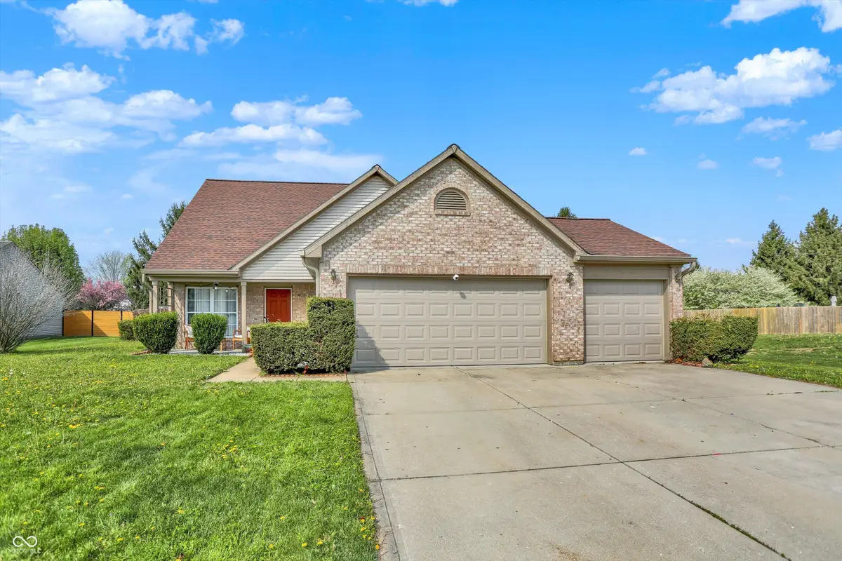 2002 Oakbrooke Court, Avon, IN 46123 - #1