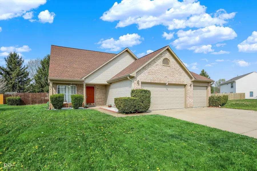 2002 Oakbrooke Court, Avon, IN 46123 - #2