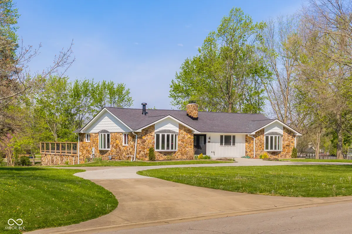 3532 Shoshonee Drive, Columbus, IN 47203 - #1