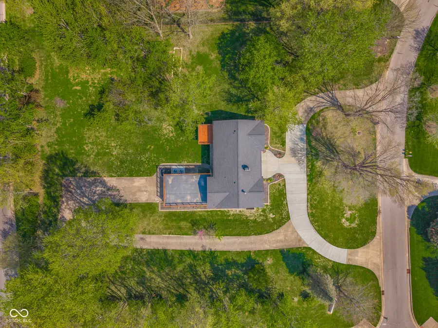 3532 Shoshonee Drive, Columbus, IN 47203 - #3