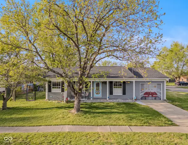 5240 Vinewood Court, Columbus, IN 47203