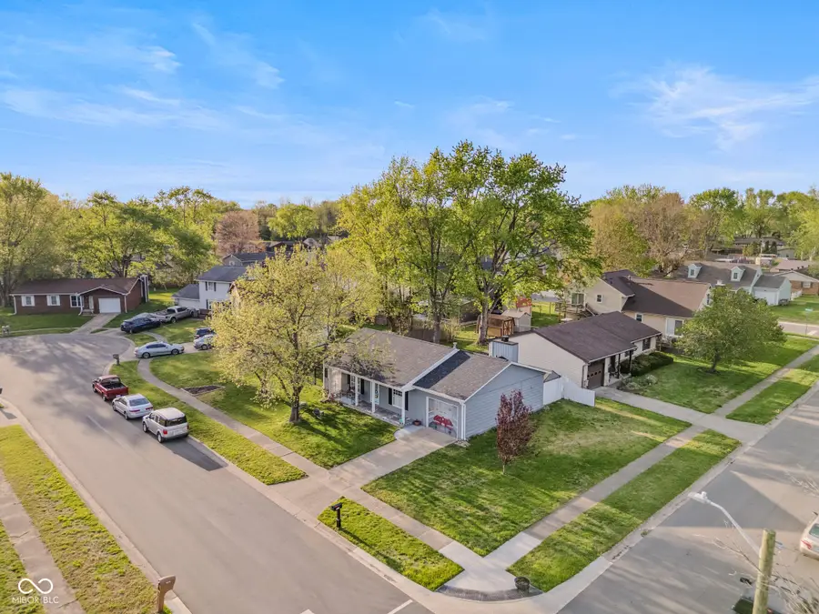 5240 Vinewood Court, Columbus, IN 47203 - #2