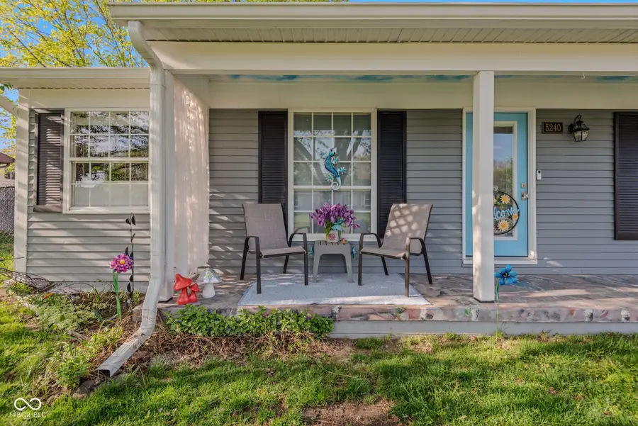 5240 Vinewood Court, Columbus, IN 47203 - #3