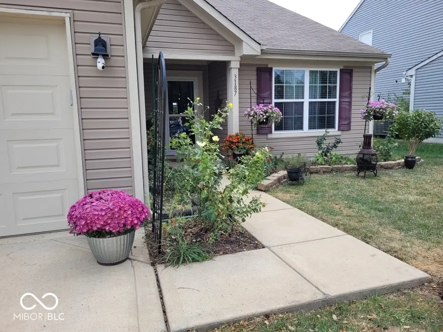 3187 Limber Pine Drive, Whiteland, IN 46184 - #3