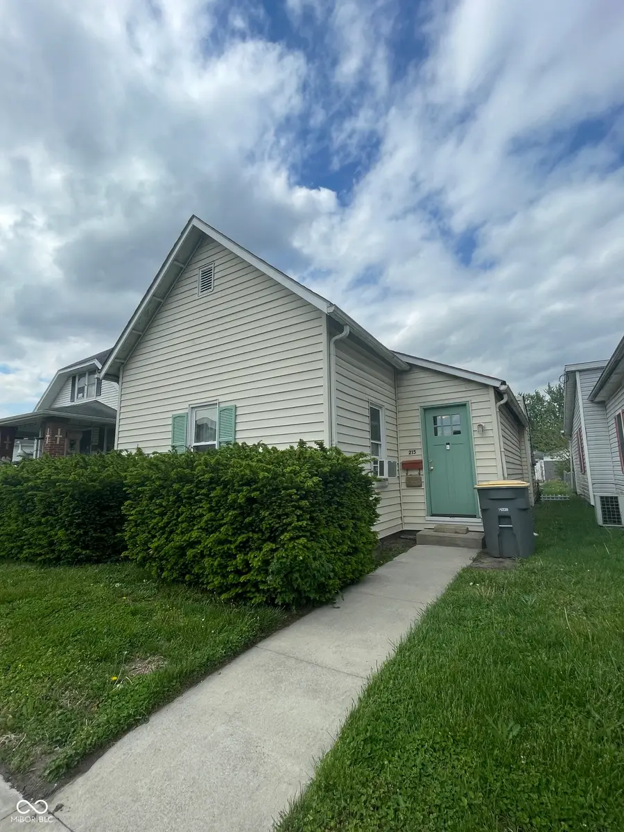 215 E Laurel Street, Seymour, IN 47274 - #2