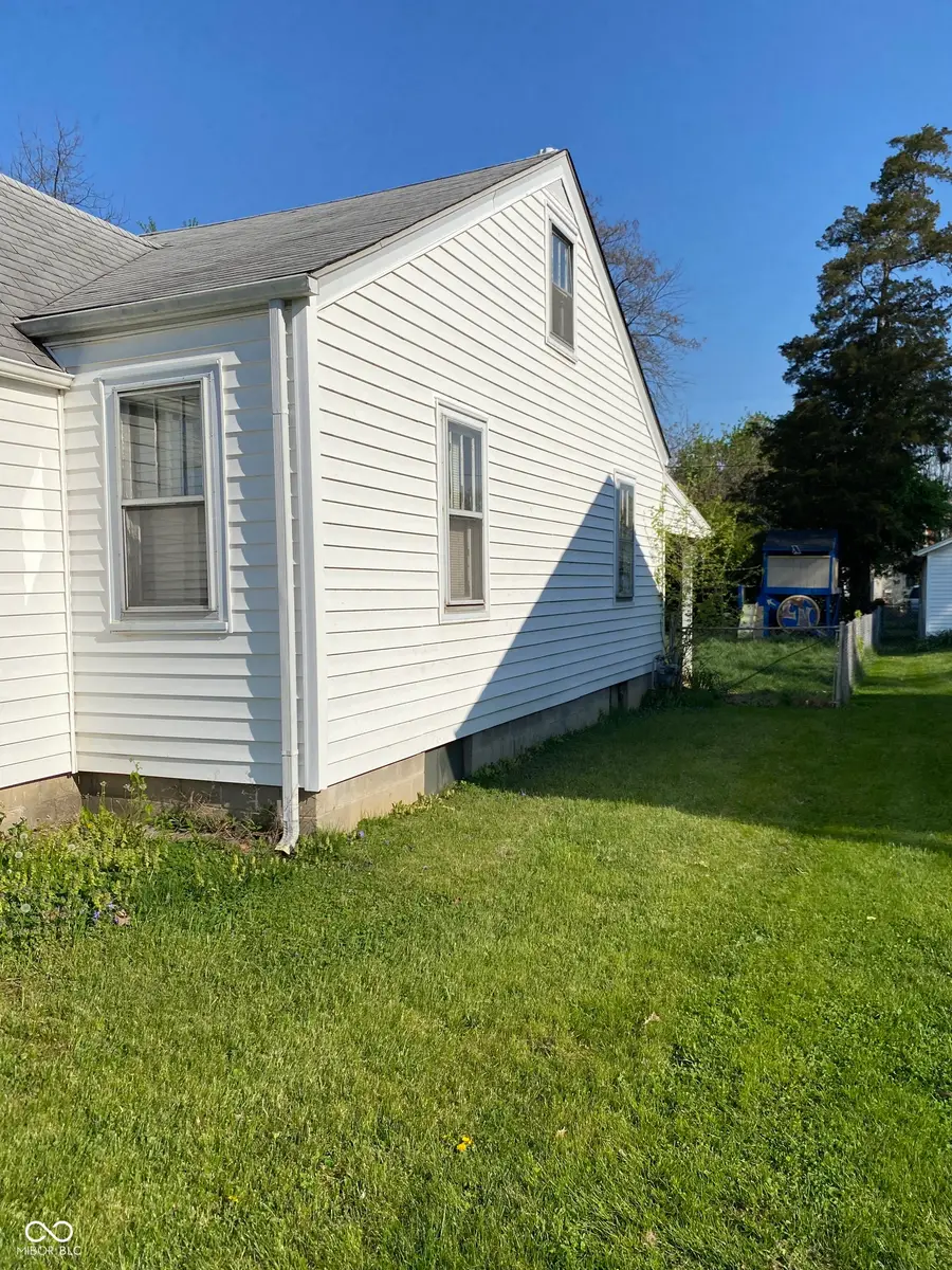 630 Kent Street, New Albany, IN 47150 - #3