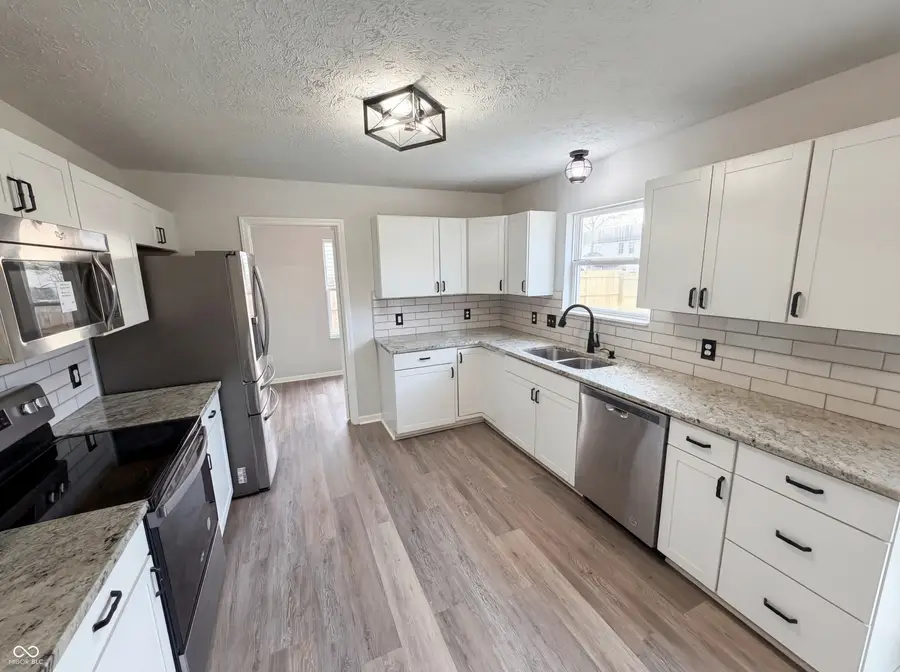 8911 Alto Way, Indianapolis, IN 46231 - #2