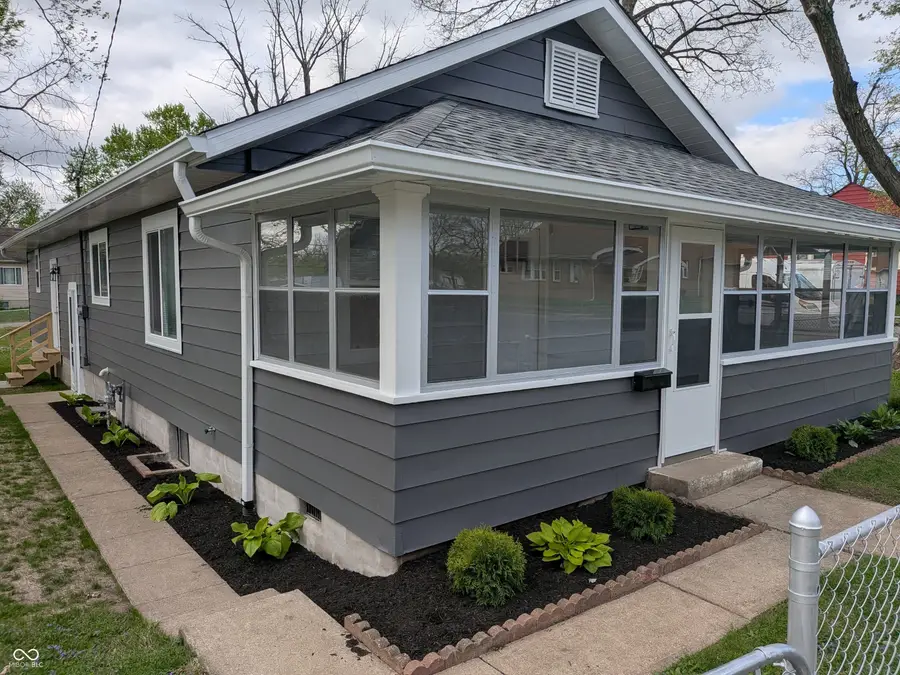 303 E 31st Street, Anderson, IN 46016 - #2