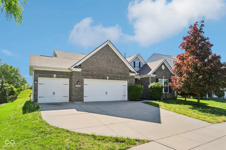 18760 Tillamook Run E, Noblesville, IN 46062 - #2