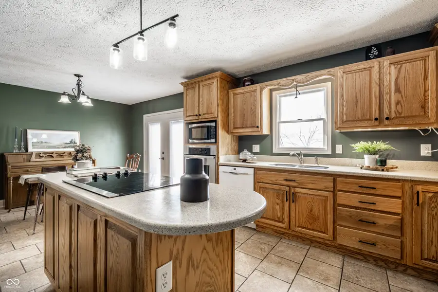 918 Briarwood Drive, Brownsburg, IN 46112 - #3