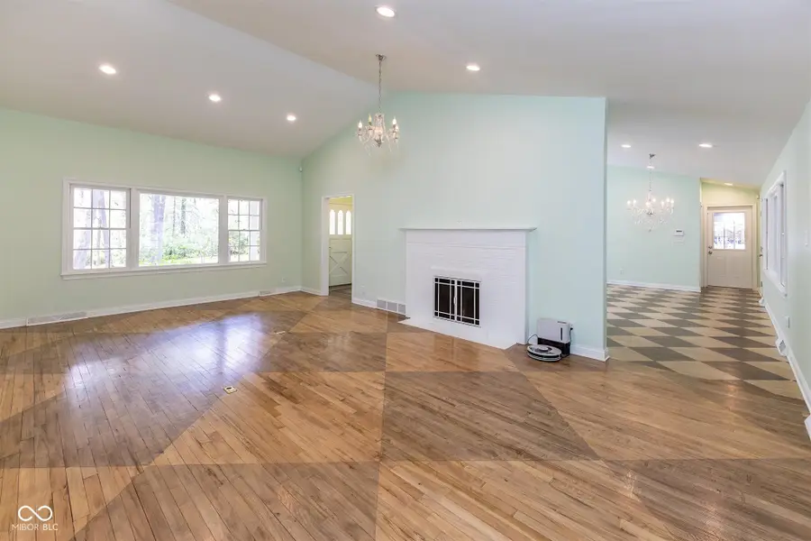 8650 Fall Creek Road, Indianapolis, IN 46256 - #3