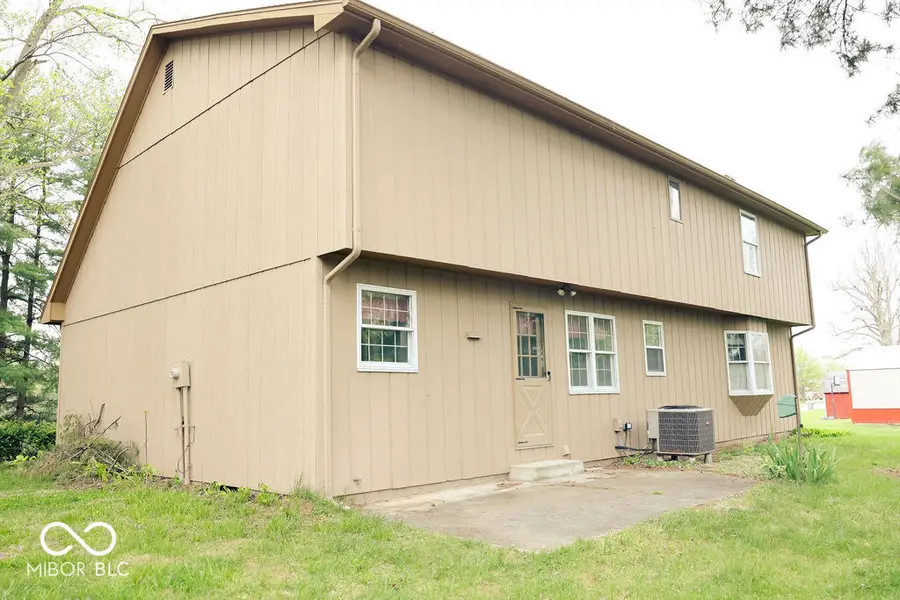 1221 S Poplar Street, Seymour, IN 47274 - #2