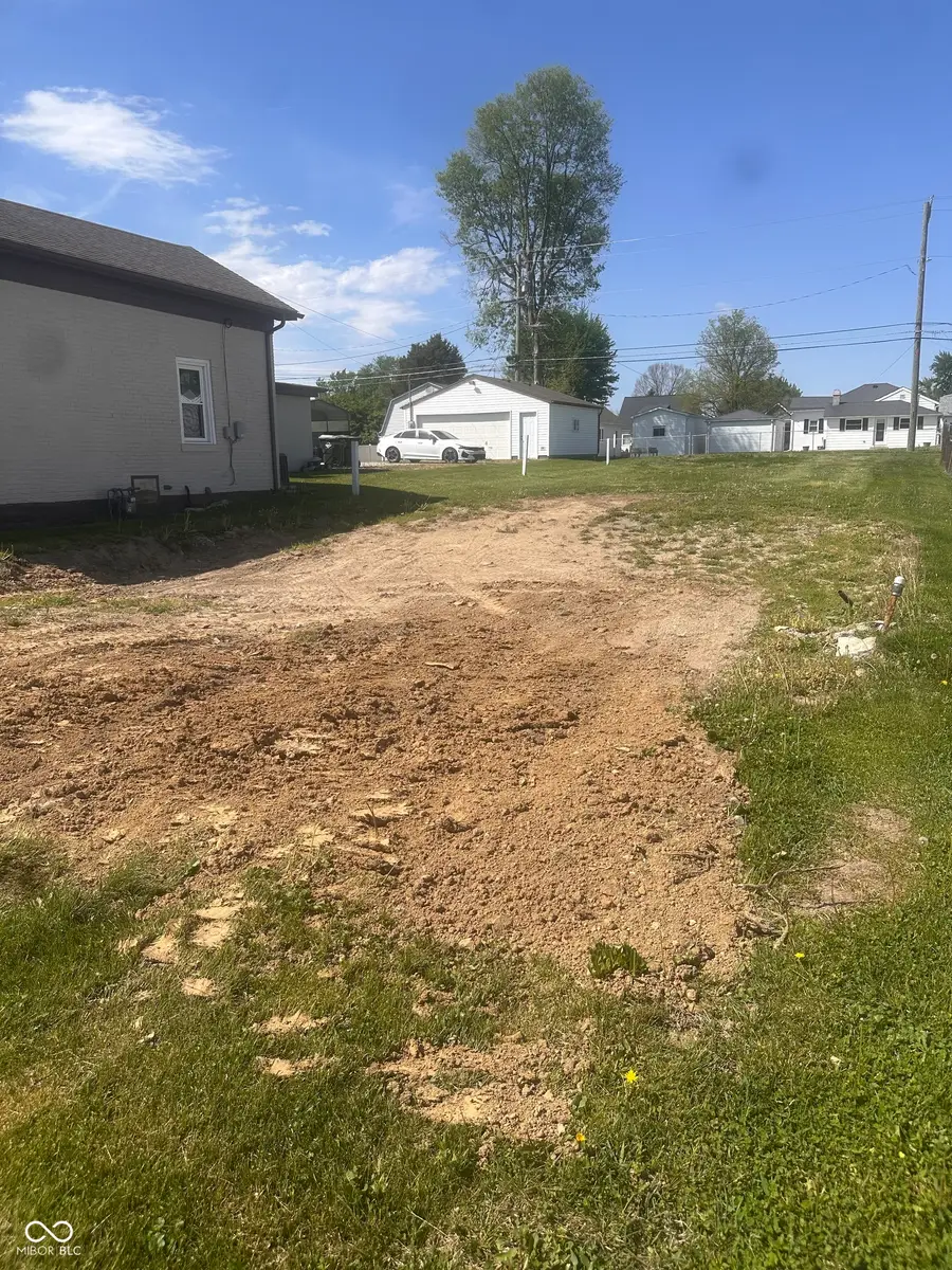 824 E Washington Street, Greensburg, IN 47240 - #2