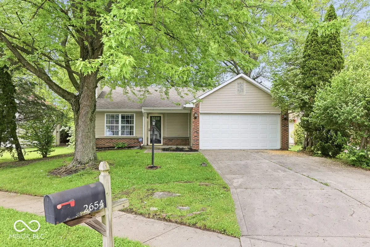 2654 Cooper Pointe Circle, Indianapolis, IN 46268 - #1
