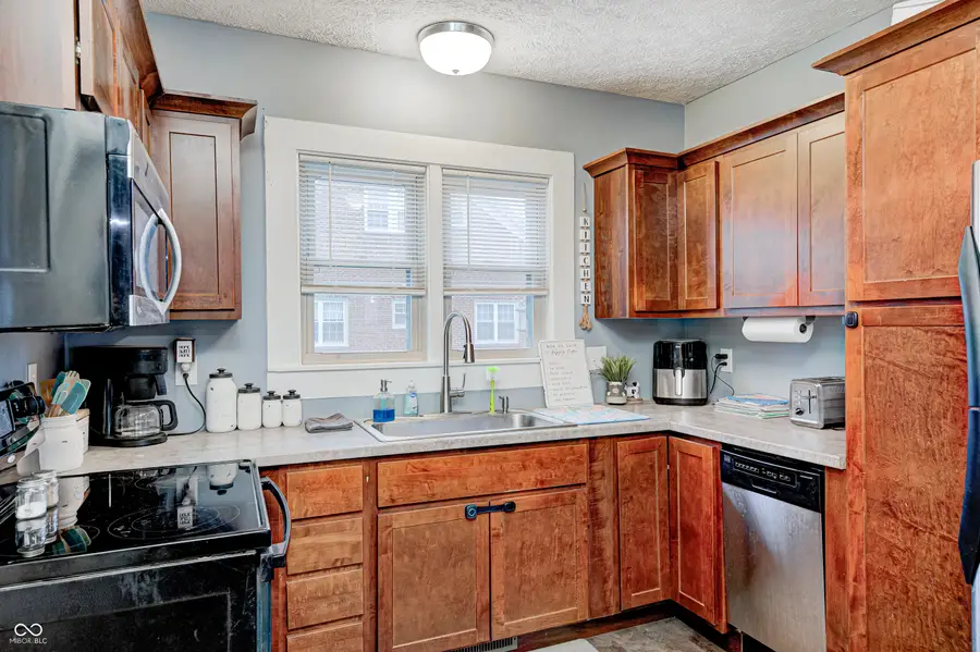 408 E Walnut Street, Greencastle, IN 46135 - #3