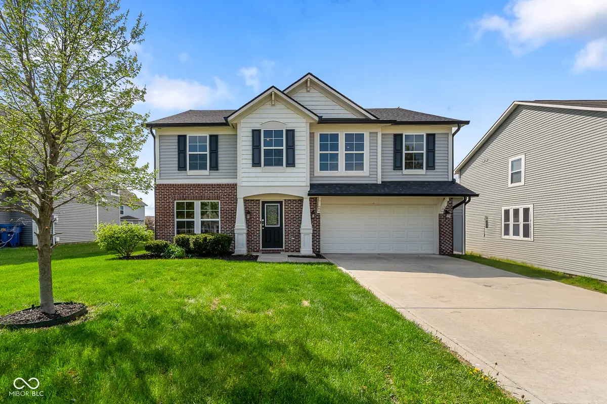 5571 W Woodhaven Drive, McCordsville, IN 46055 - #1