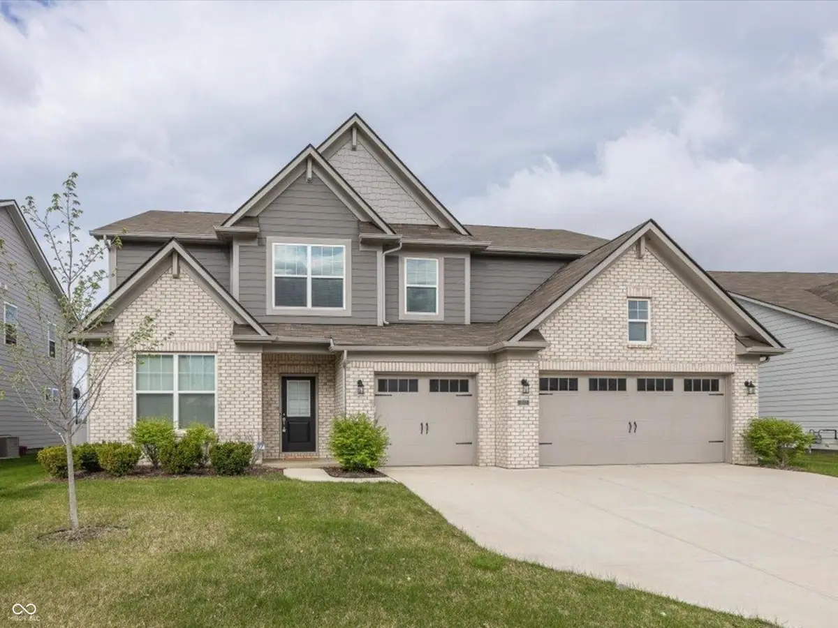 2372 Copperstone Drive S, New Palestine, IN 46163 - #1