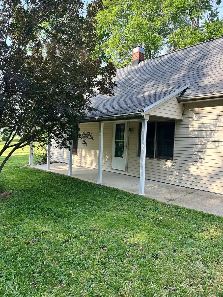 8520 S 150 W, Columbus, IN 47201 - #2