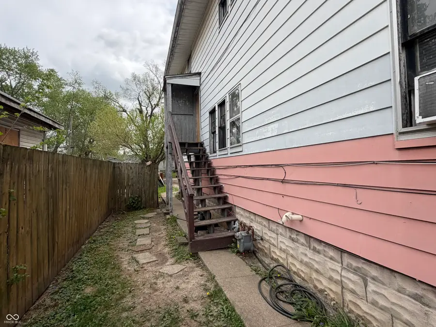 939 N Sherman Drive, Indianapolis, IN 46201 - #3