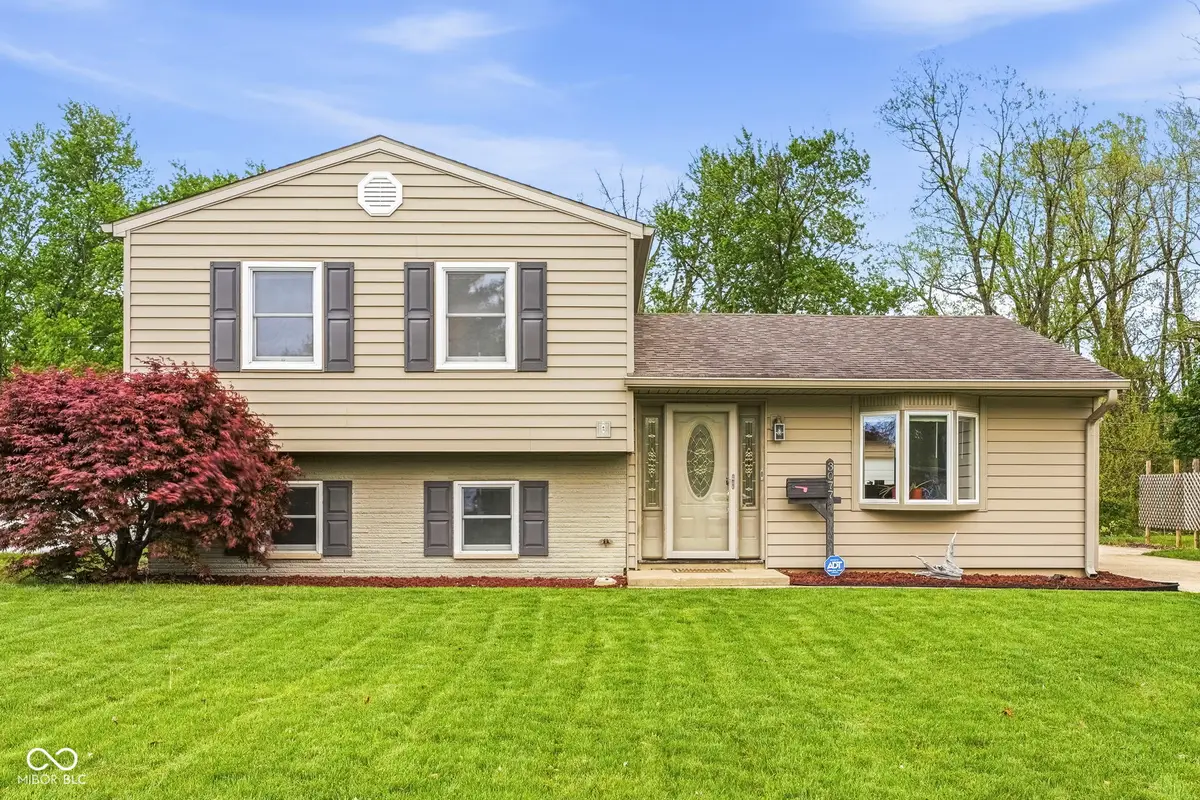 3077 Hawcreek Boulevard, Columbus, IN 47203 - #1