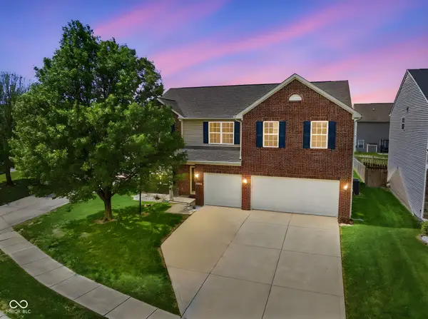 12446 Schoolhouse Road, Fishers, IN 46037