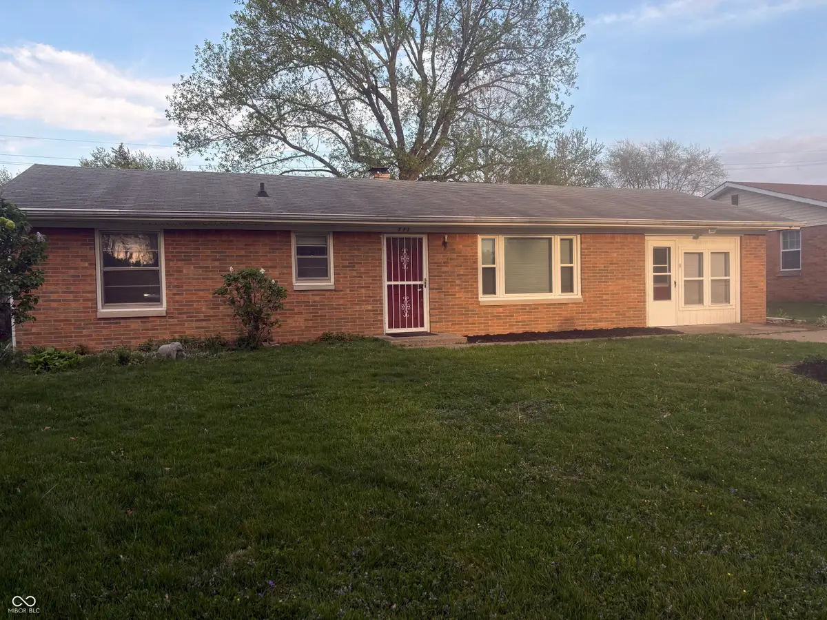 711 Howard Road, Greenwood, IN 46142 - #1